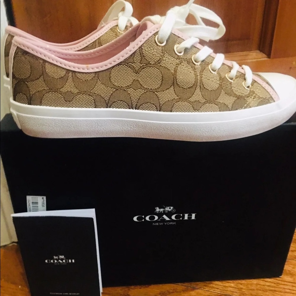 Coach sneaker size 8.5